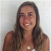 Hago clases de matemáticas a niños desde los 5 años en adelante tengo experiencia con niños he Sido babysitter muchas veces y en general nos llevamos muy bien. Tengo harto conocimiento de matemáticas porque estudio ingeniería comercial en la católica. Ade